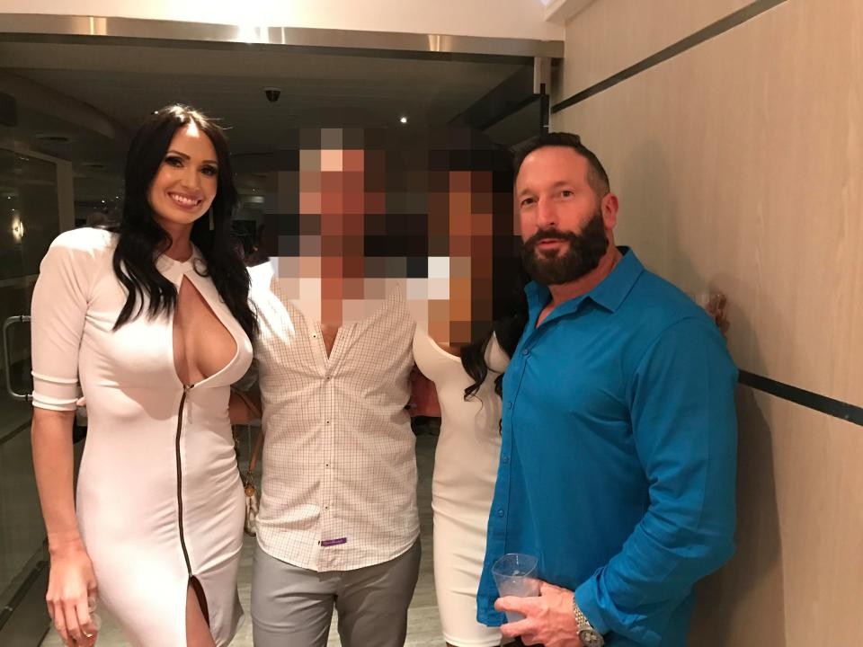 杂交让婚姻美满！美夫妻热衷「换妻多P趴」 自清纵欲非外遇