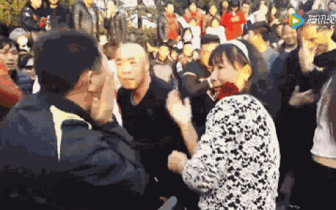 尴尬了！郑州人民公园“尬舞”因低俗被勒令叫停