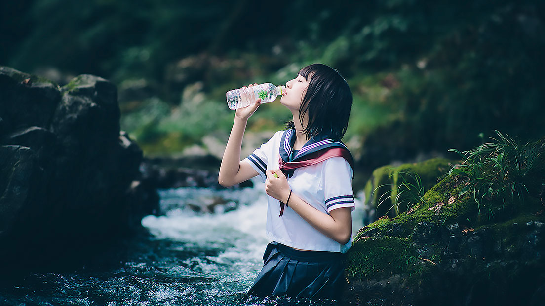 美少女 软妹 JK制服 湿身
