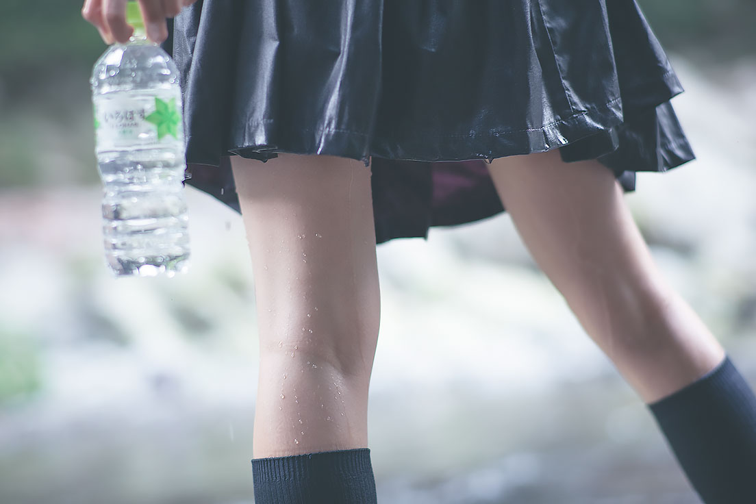 美少女 软妹 JK制服 湿身