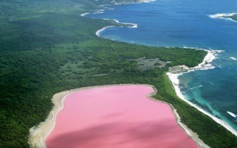 Lake Hillier 希勒湖 ​​​​