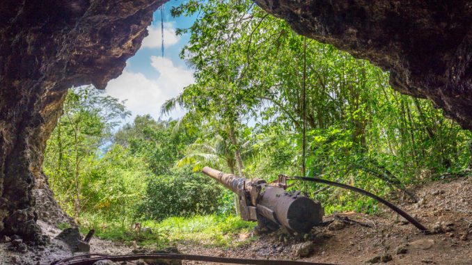 IMG_8452-northern-mariana-islands-tinian-pacific-wwII-war-atomic-bomb-japan-enola-gay-024-678x381