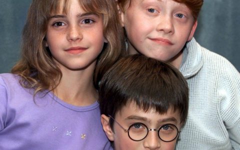 18年前，《哈利波特》公布选角，三人组第一次正式和大家见面