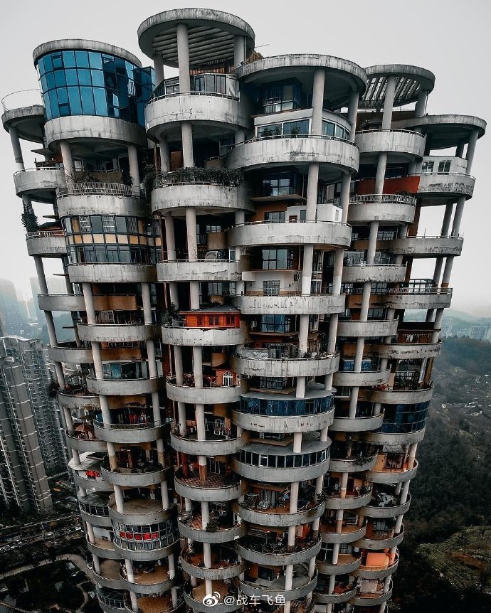贵州的建筑快要赶上重庆的建筑了。 ​​​​
