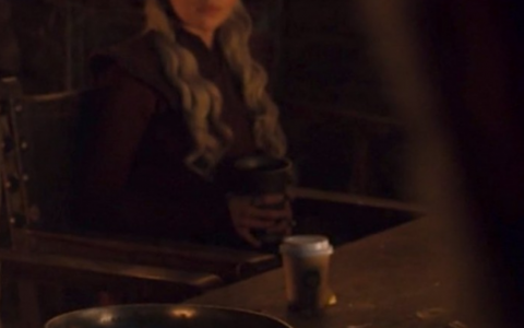 HBO证实《权力的游戏》剧中乱入的星巴克咖啡杯是一个穿帮错误