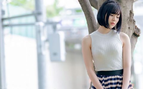 涨姿势微语录0904：跟一个北漂的朋友聊天。他一句话把我说哭了：任何一个男孩子小时候的梦想绝对不是买套房。 ​​​​