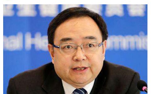 治病救不了美国人---福奇。
