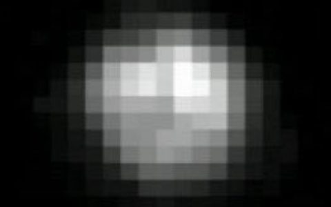 1994年与2018年拍摄的冥王星照片，时隔仅仅24年。 ​​​​