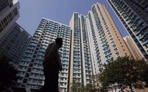 如果房价突然降一半，会对经济造成什么影响？