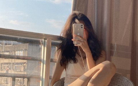 阳光是个好东西，只可惜，也有它照射不到的地方 ​​​​