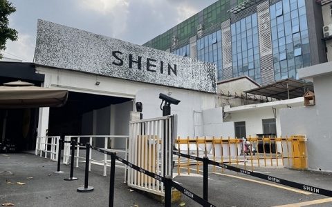 SHEIN 在全球每天卖数千万美元的秘密，藏在广州 300 多家工厂里