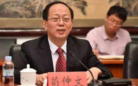 九枚金牌！请问我们应该称呼他什么：____。 ​​​​