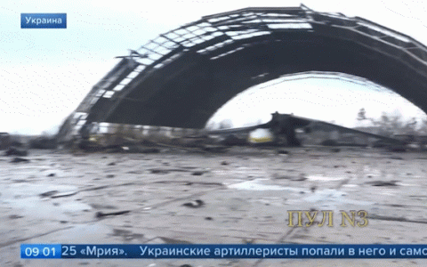 世界最大飞机 An-225 被炸毁：一地梦想的残骸