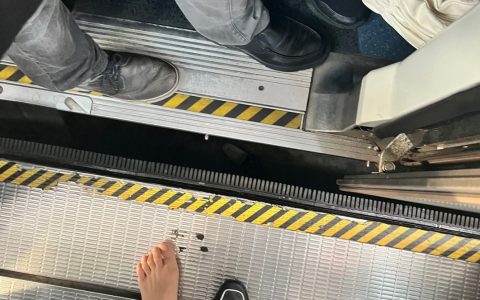 一张图证明上班地铁有多挤