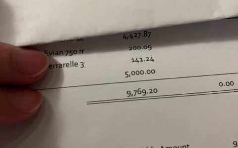 在泰国酒店吃榴莲被罚1000元