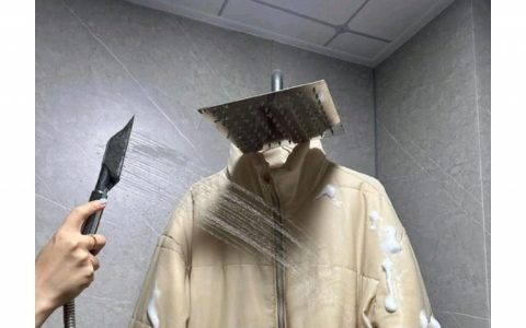关于羽绒服的清洗，应在全国范围内普及基础教育。 ​