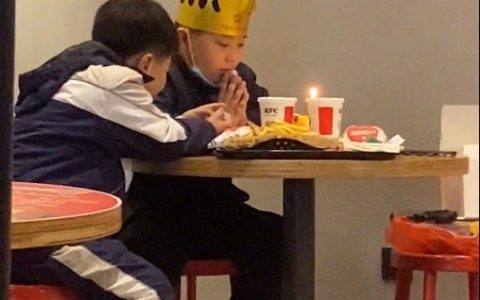 给小朋友零花钱是必要的