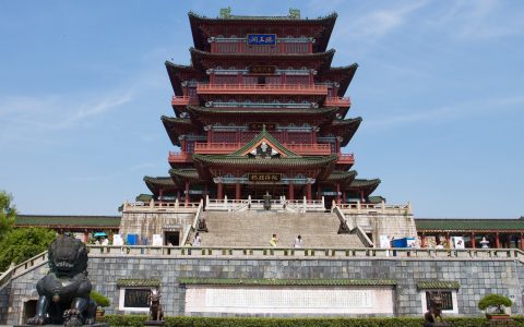 你相信《滕王阁序》是王勃当场即兴发挥写的吗？这样的文章不是昨晚写好的？