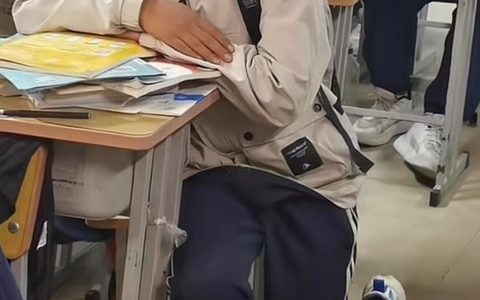 今天只有一种人：等放假的人