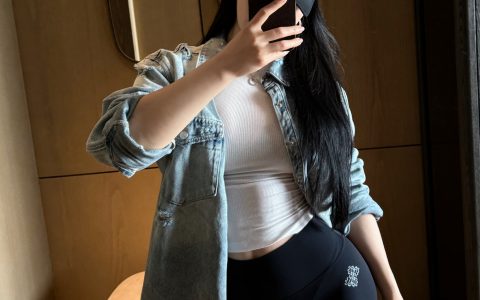 没有人会一直在，真的，我们只能靠真诚的思想置换去延长告别期限。 ​ ​​​