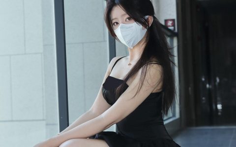 享福的时候千万不要有负罪感，因为受苦的时候多的是。 ​​​