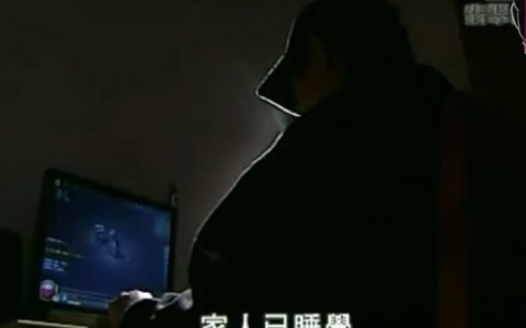 今晚各位出门去拉动消费吗？