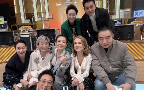 外交部不来管管吗？家丑不能外扬，这玩意比歌手过分啊