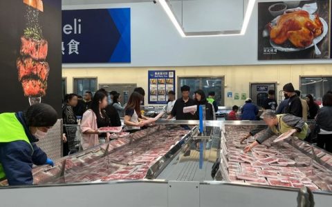 山姆盒马二店扎堆开业，港澳有钱人，排队往珠海 “送钱”