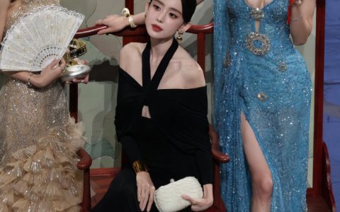 如果你每天很烦，又不知道在烦什么，那么大概率就是没什么钱了